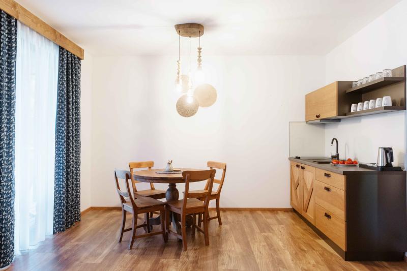 Izba Rodinný Apartmán v bungalove v Hope Development, s.r.o. – Kuchyňa